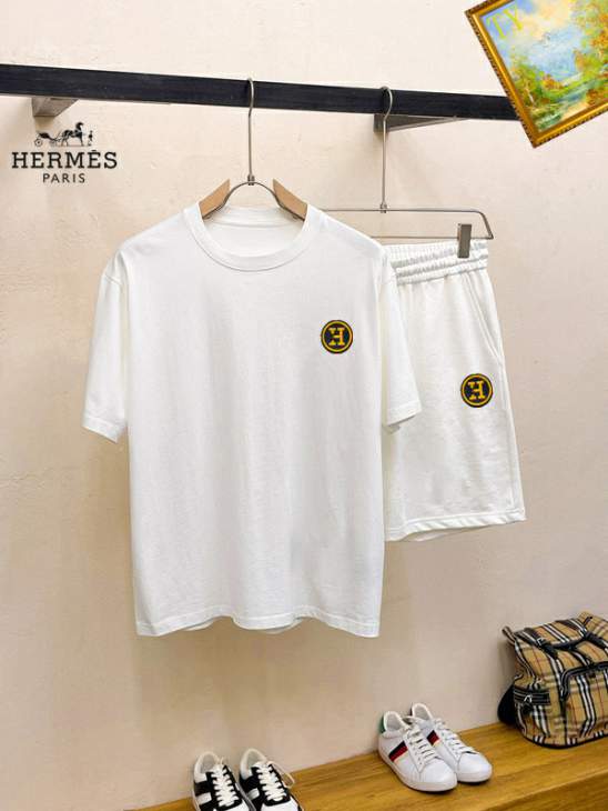 Picture of Hermes Shirt Pant Suits _SKUHermesM-3XL25tx8622390
